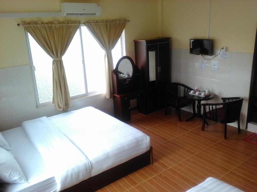Hotel 99 Pyin Oo Lwin Esterno foto