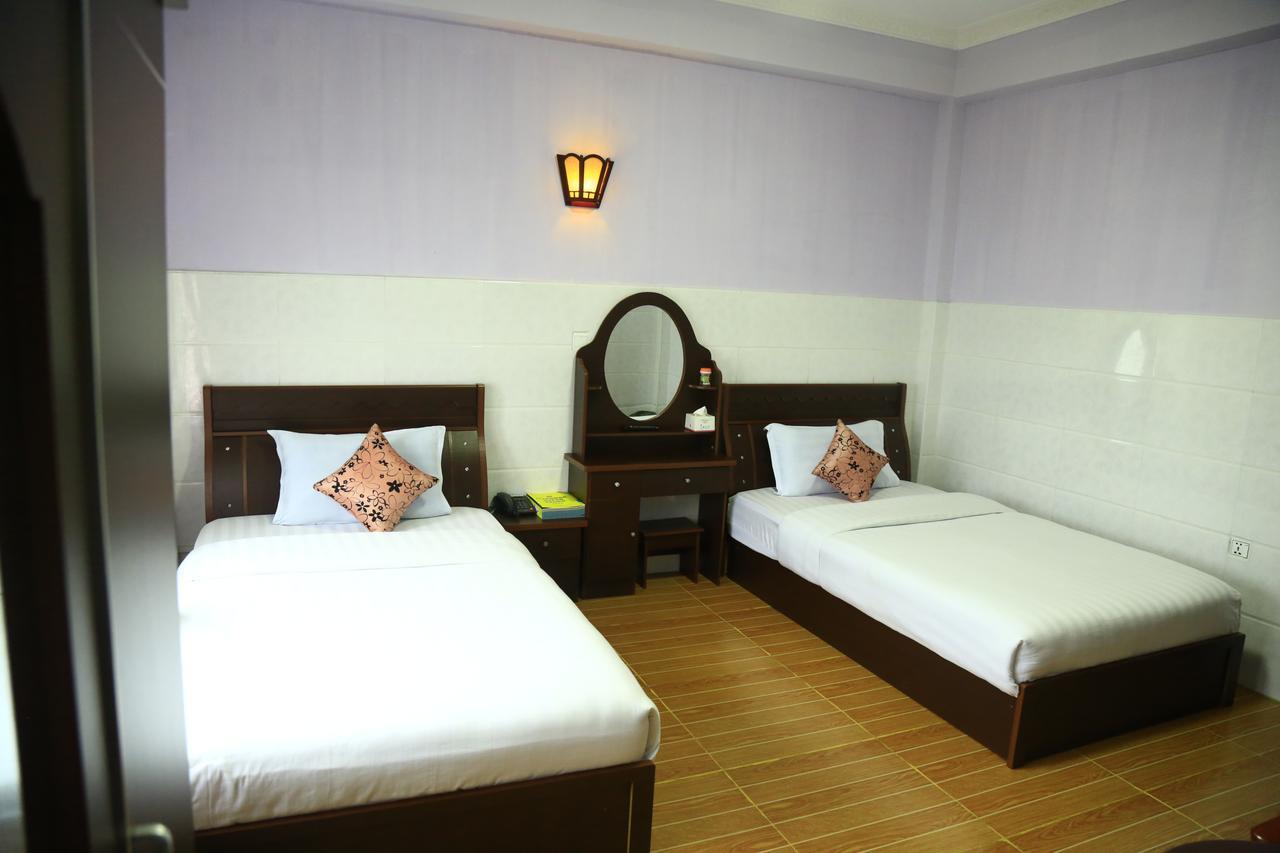 Hotel 99 Pyin Oo Lwin Esterno foto