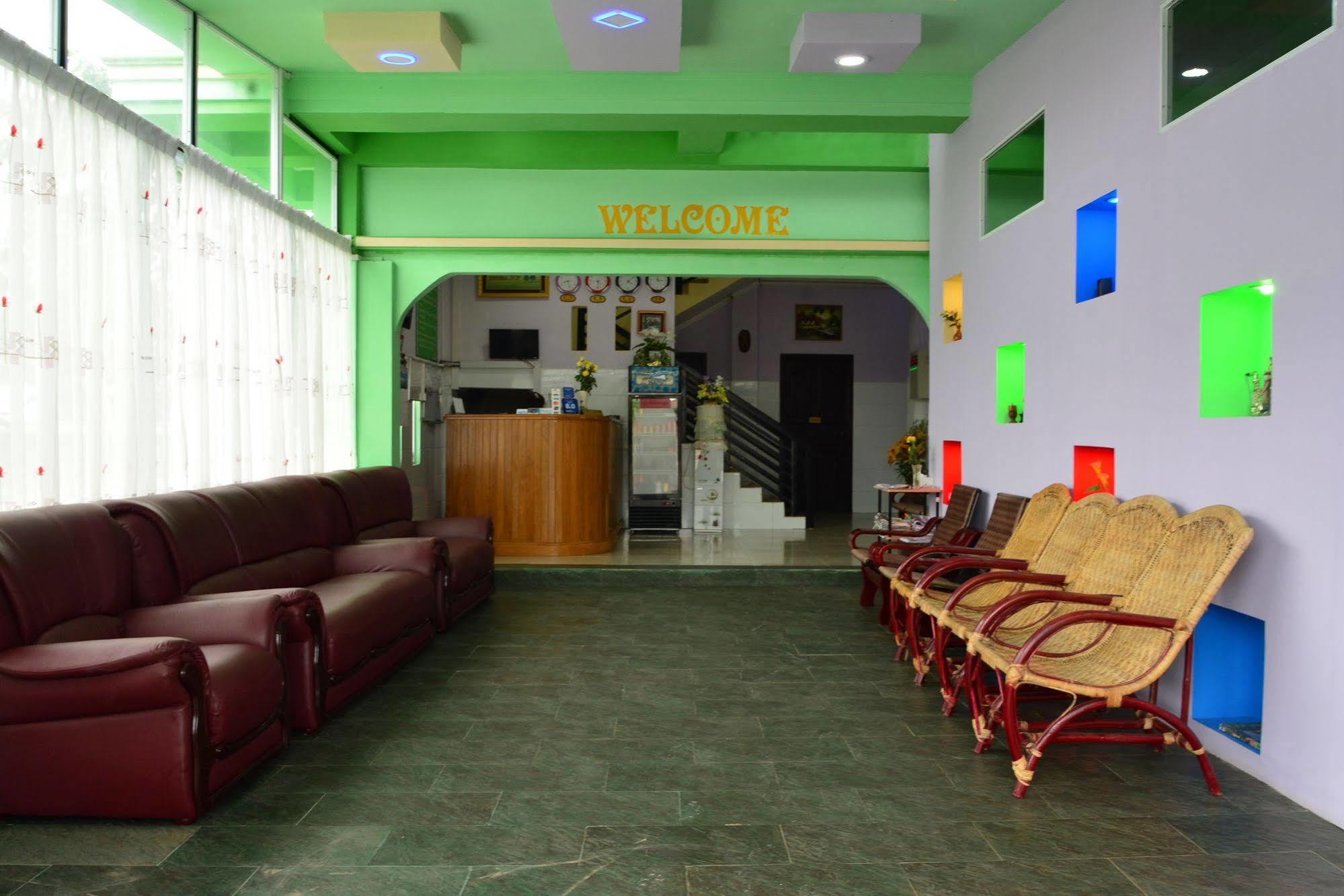 Hotel 99 Pyin Oo Lwin Esterno foto