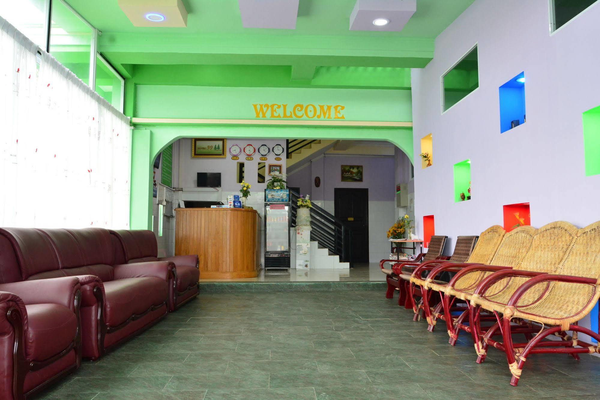 Hotel 99 Pyin Oo Lwin Esterno foto