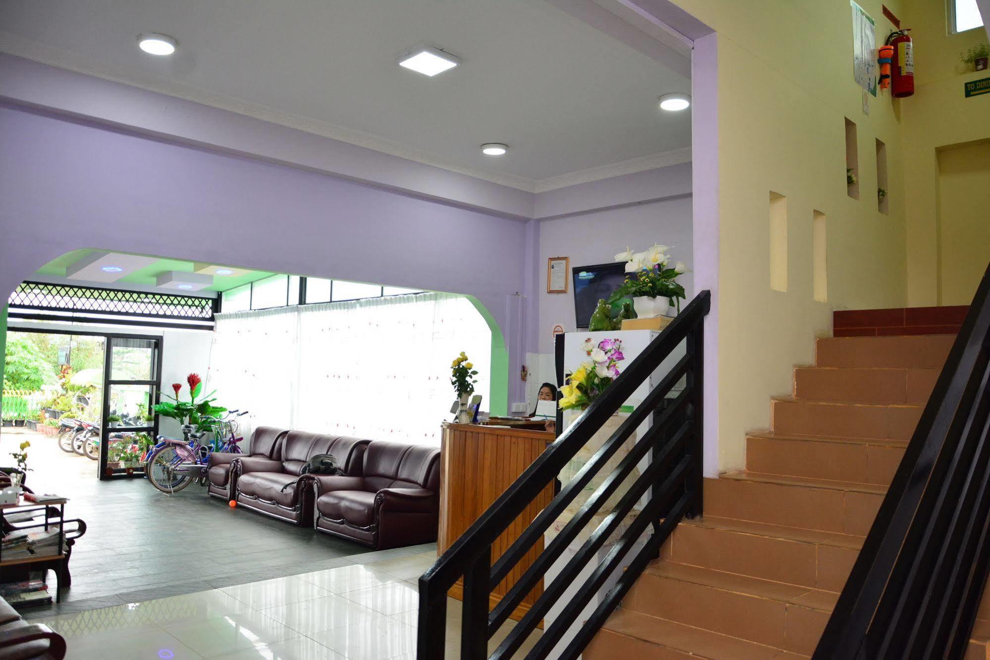 Hotel 99 Pyin Oo Lwin Esterno foto