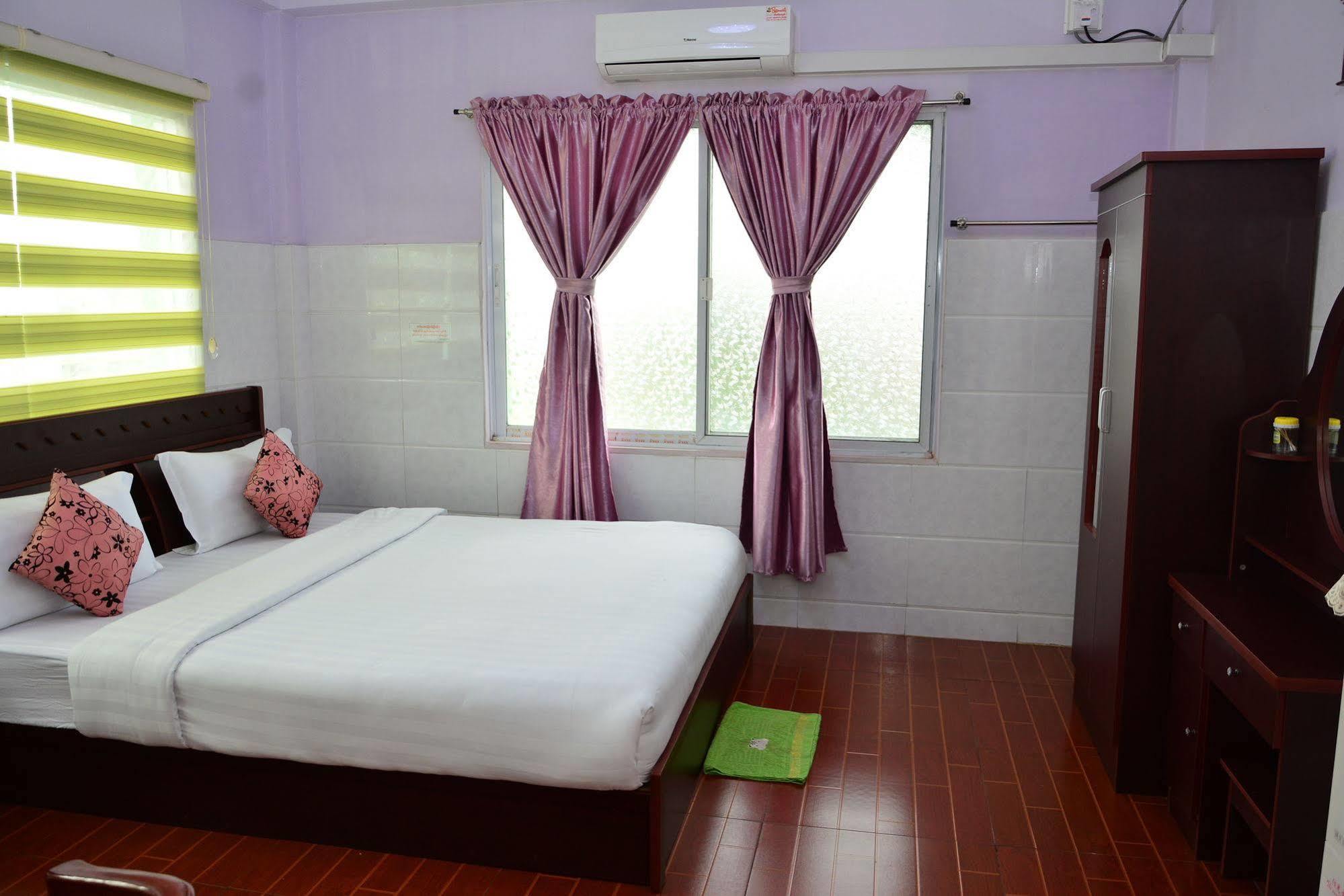 Hotel 99 Pyin Oo Lwin Esterno foto