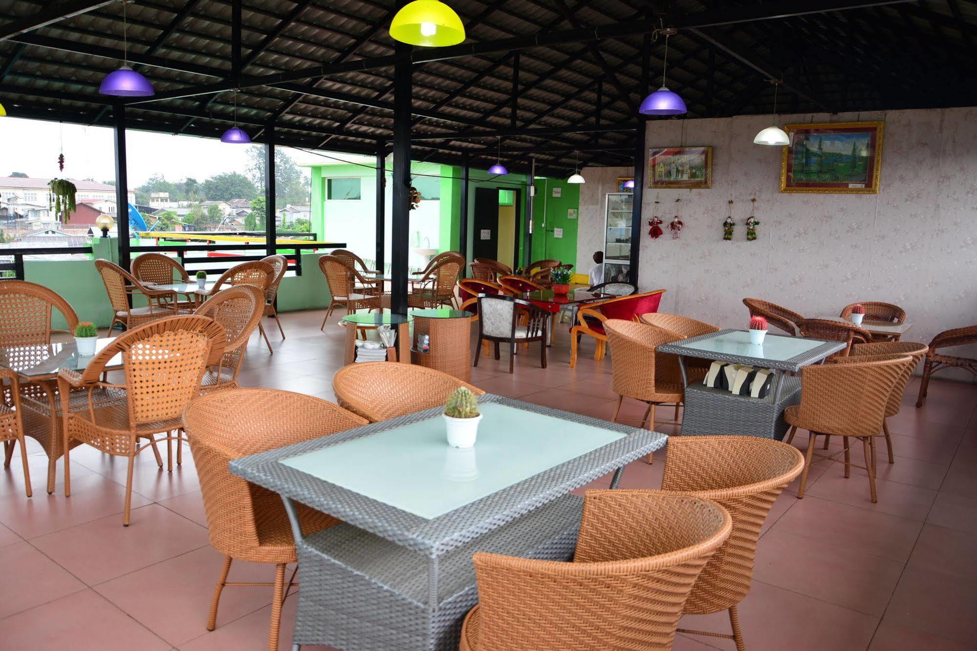 Hotel 99 Pyin Oo Lwin Esterno foto
