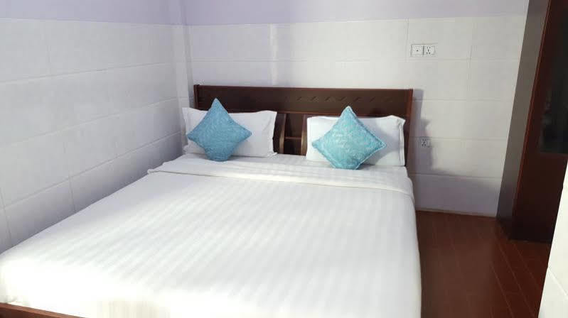 Hotel 99 Pyin Oo Lwin Esterno foto
